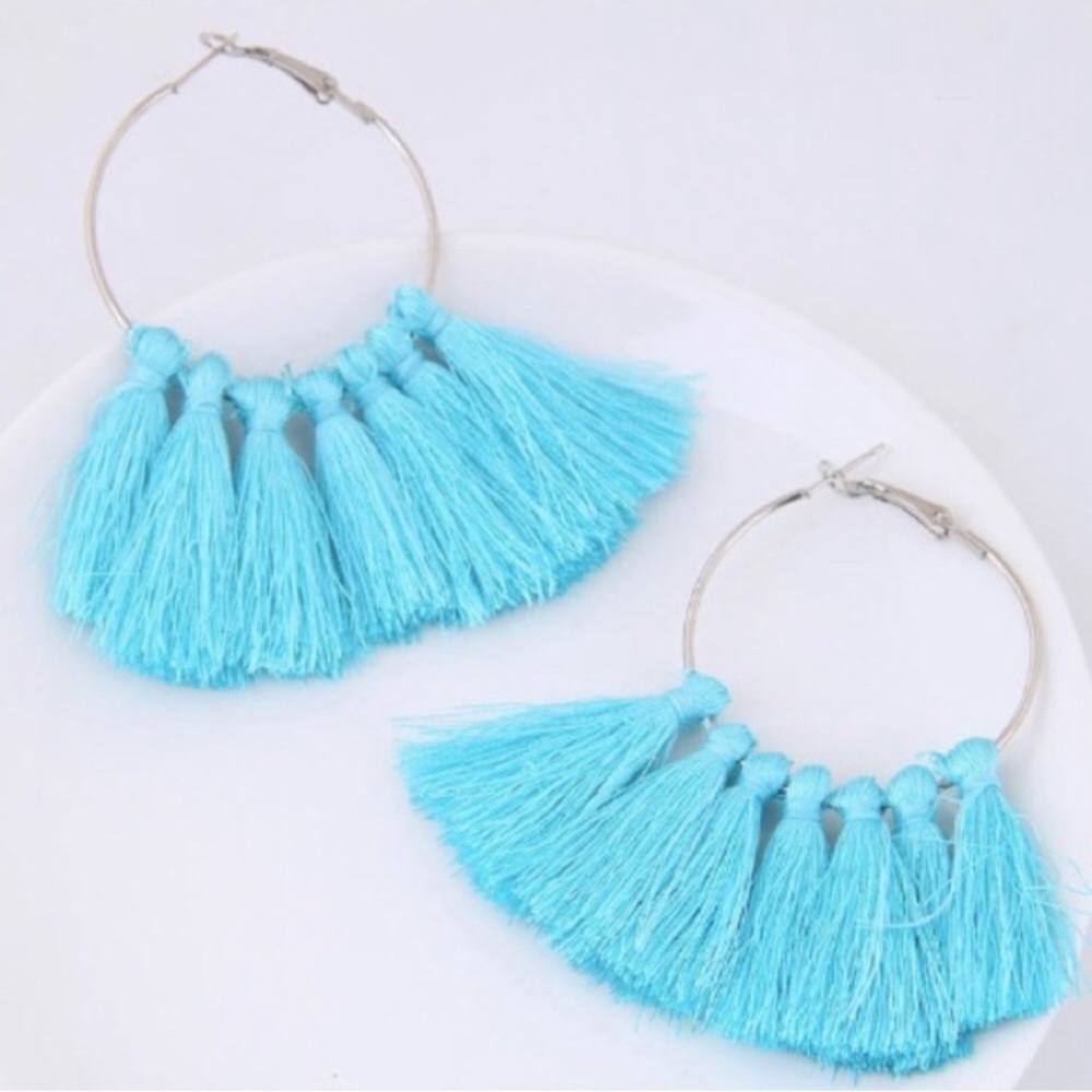 Blue tassel dangle hoop earrings!